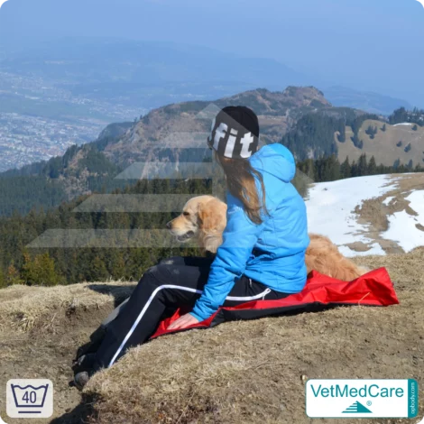 Animal Pad | stark isolierende Hundedecke Rot/Schwarz - auch für das Hundebett und Auto | VetMedCare® 15 Animal Pad | stark isolierende Hundedecke Rot/Schwarz - auch für das Hundebett und Auto | VetMedCare®